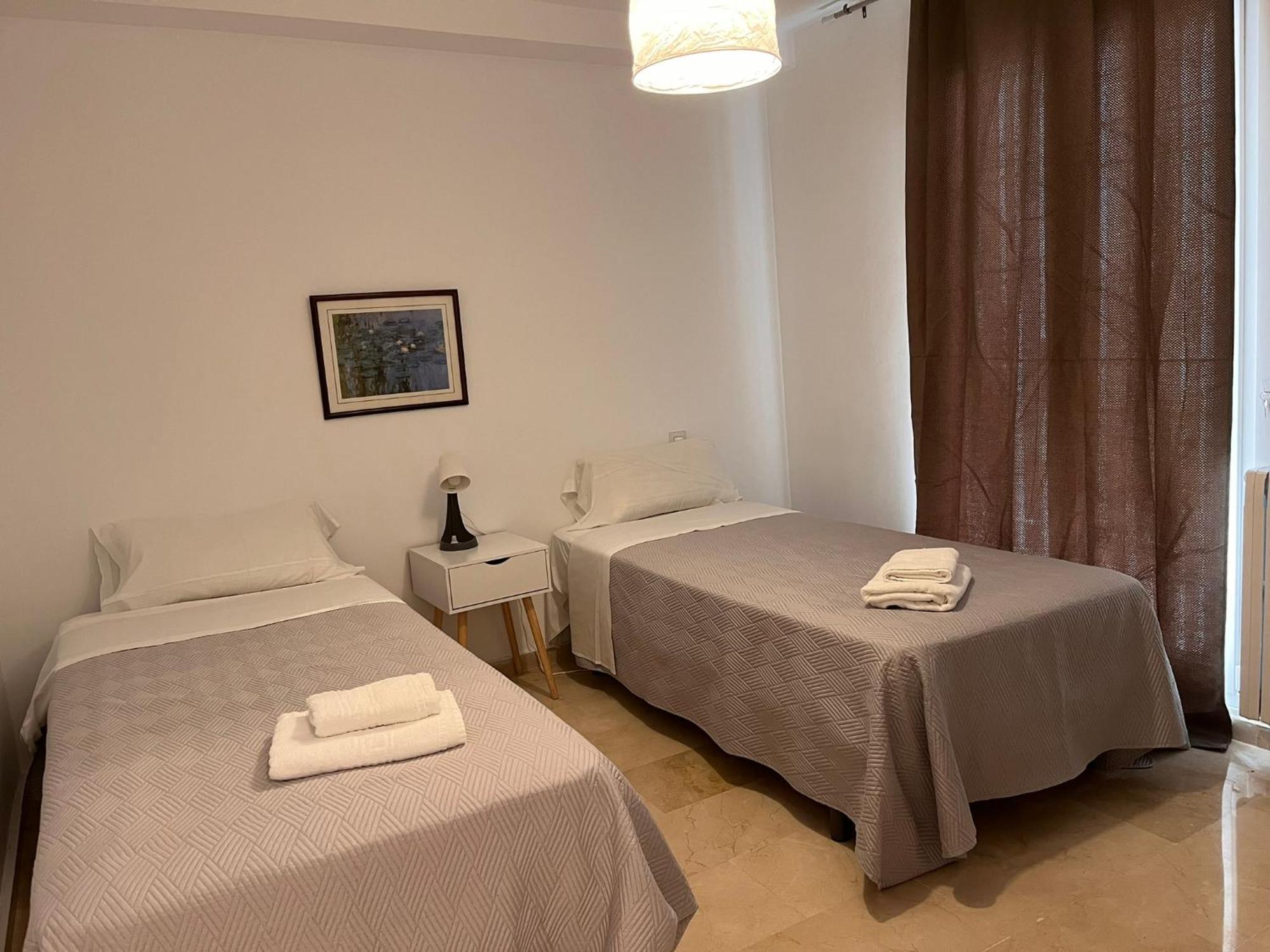 18 Torres Santa Cruz Apartment Zaragoza Exterior photo